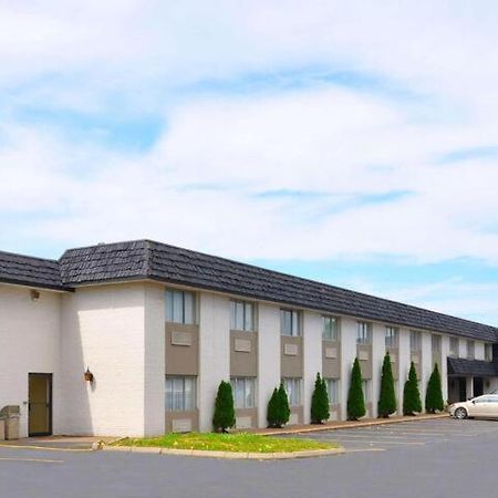 Avalon Inn Sandusky Luaran gambar
